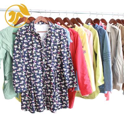 China Second-Hand Clothing Used Colthing Vintage Clothing Japan Women Anorak Second-Hand Used Clothing. for sale