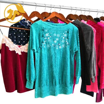 China High Grade Second Hand Clothes Wholesale Second Hand Clothes Used Velvet Tops And Pants Bulk Clothing For Sale for sale