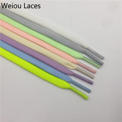 China Weiou Black Friday Tubular Fancy Laces Flat Shimmery Glow In Dark Luxury Laces For Shoes for sale