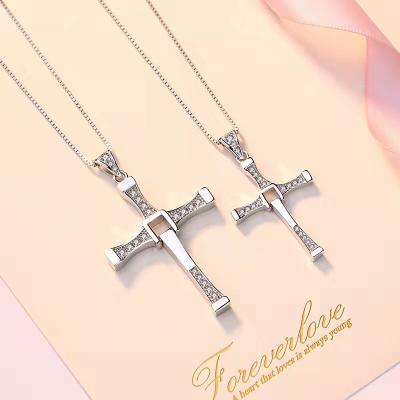 China Redleaf CLASSIC 925 Sterling Silver Cross Pendant With Zircon Fashion Pendant For Men And Women Active Wear Cross Necklace for sale