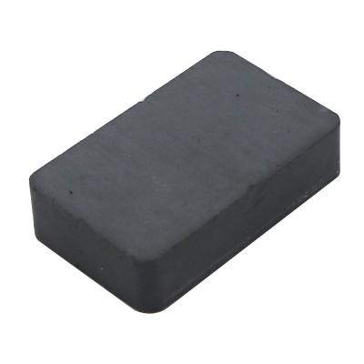 China Industrial Custom Magnet Ferrit Magnet Strong Permanent Block Ferrite Block Square Magnet for sale