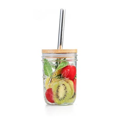 China Large Capacity 500ml 750ml Outdoor High Quality Transparent Clear Glass Jar Container Mason Jar Beer Mug with Lid Bamboo and Wooden Straw for sale