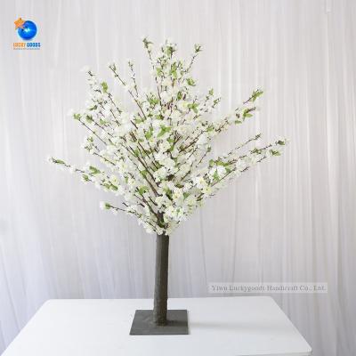 China New Design Luckygoods Ball PJ497 Artificial Cherry Blossom Cherry Blossom Tree Wedding Silk Artificial Table Centerpieces for sale