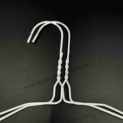 Cina 18inch Notched Dry Cleaner Hanger For Laundromat in vendita