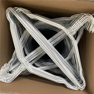 China De ingekerfte het Schilderen Hanger van de Balkondoek, 2,3 Mm-DraadKleerhangers voor Droge Reinigingsmachine Te koop