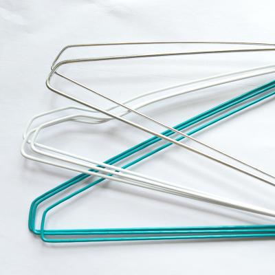 China Ultimate Clean 16-inch Notched Laundry Wire Hanger - Powder Coated for Laundry Shops Te koop