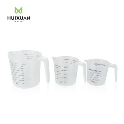 China Viable 250ml, 300ml, 500ml, 600ml, 1L plastic measuring cup for sale