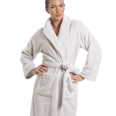 China Custom Made Luxury Soft Coral Fleece Bathrobe /Bath Unisex Long Robes QUICK DRY For Women Men for sale