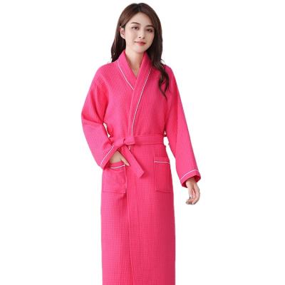 China QUICK DRY Luxury Five Star Hotel Puffed Balance Robe Organic Cotton Waffle Weave Bathrobe for sale