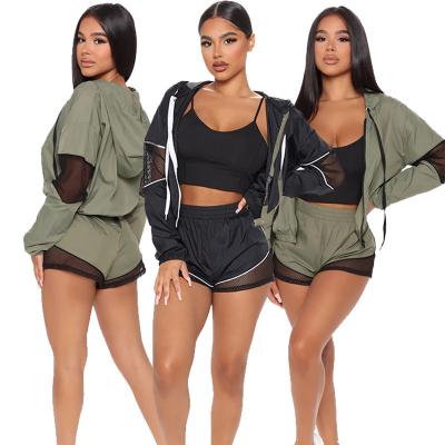 China QUICK DRY Women Custom Hot Short Hooded Short Set Fitness Jacket Yoga Sports Crop Suit Yoga Sports Sale Logo Three-Piece Set for sale