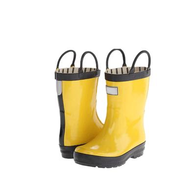 China Fashion Trend Hot Selling Yellow Rubber Rain Boots For Kids for sale