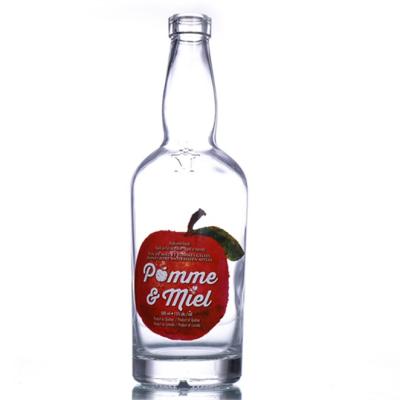 China 500ml 750ml Eco-friendly Recyclable Customized Transparent Logo Beverage Glass Bottle Fruit Liquor Bottle for sale