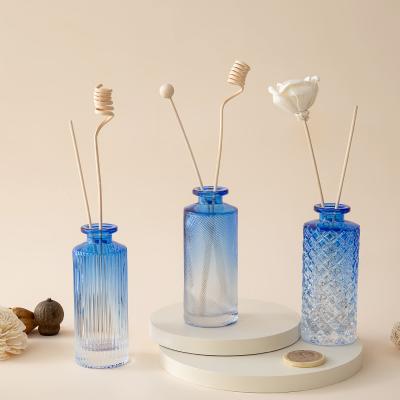 China Viable Luxury Glass Reed Diffuser Bottle Glass Reed Diffuser Air Freshener Perfume Aroma Oil Bottle for sale