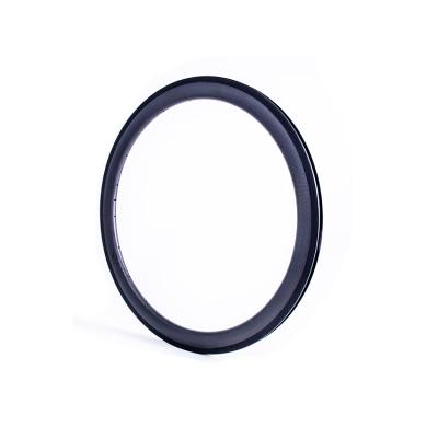 China Road Bikes 2021 Hot Sale 88mm Carbon Anvil Rim Center Lock Carbon Rim 32 Hole for sale