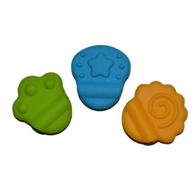 Cina Confortevole giocattolo silicone baby teether per il servizio di lavorazione dello stampaggio in vendita