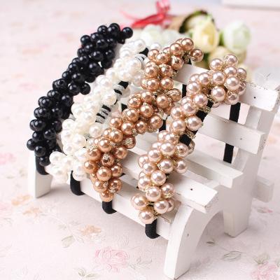 China Fashion& Handmade Women Hair Accessories Pearl Hair Bands Ponytail Holder Girls Scrunchies Vintage Elastic Hair Bands Rubber Rope Headdress for sale