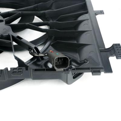 Cina W203 Mercedes Benz Radiator Fan A2035001693 A2035001793 A2035000493 in vendita