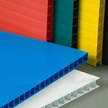 China Light weight 8mm 10mm 12mm Correx Plastic Sheets For Building Protection for sale