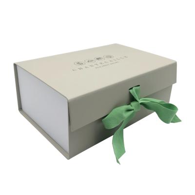 China Wholesale Custom Recyclable Magnetic Folding Gift Box Luxury Cosmetic Packaging For Skin Care for sale