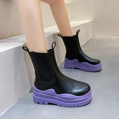 China 2021 New Style Fashion Solid Soled Thick Waterproof Leather Chelsea Boots Woman Chelsea Boot Waterproof For Girls for sale