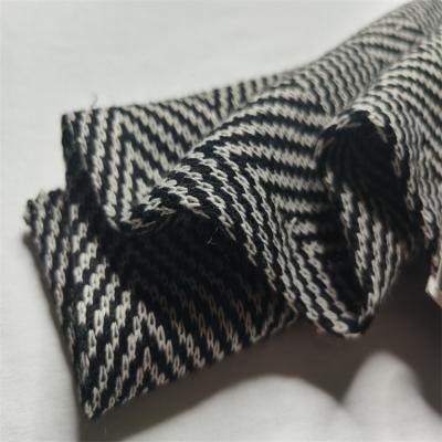 China 2021 Factory Wholesale White Polyester Herringbone Tear-Resistant And Black Jacquard Knitting Fabrics for sale