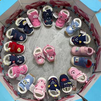 China Fashion Trend Baby Shoes Wholesale Cheap Anti-slippery Rubber Single Mixed Styles Toddler Cotton Toddler Shoes Running for sale