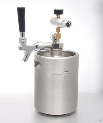 China 5L/8L 2L/3.6L beer house brew mini stainless steel beer keg shaker with faucet tap and CO2 injector for sale