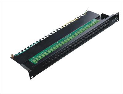 China Äußern Daten 1000 Mohms Cat.3 und das 50 Hafen-Netz-Schalttafel Rackmount TIA/EIA-568-A YH4003 zu verkaufen