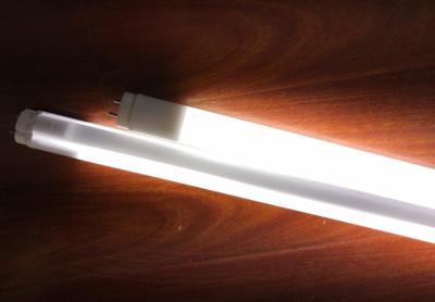 China 9w 100 Lm/W Commercial Lighting High Lumen LED Tube Light T8 600mm Plastic Housing EMC for sale