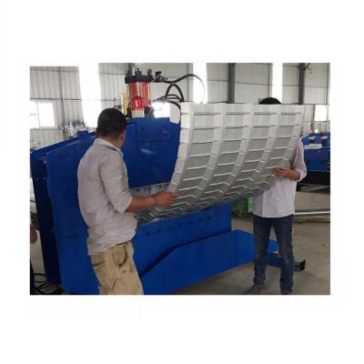 China Automatic PLC Roof Panel Cranking Curving Machine for sale