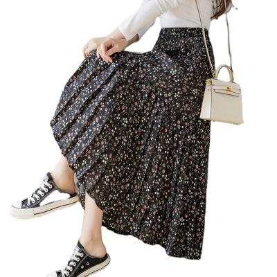 China Anti-Static Polyester pleated skirt large hem design women long skirt breathable for sale