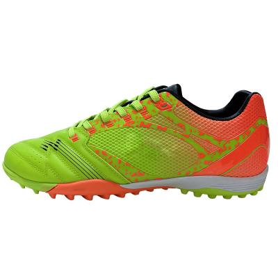 China Outdoor soccer boots sell 2022 wholesale outdoor soccer shoes football boots hot sale professional boots for sale