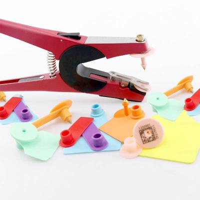 China Pig Ear Tag Applicator Pliers Metal Cattle Sheep Pig Sheep Animal Ear Tags Pliers For Sale for sale