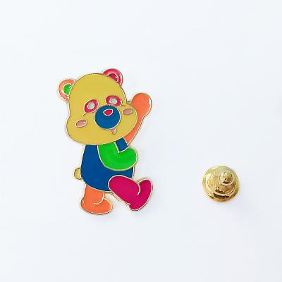 China Vintage Cute Pin Metal Bear Badge Hot New Design Colorful Zinc Alloy Glass Painting From China Manufacturer for sale