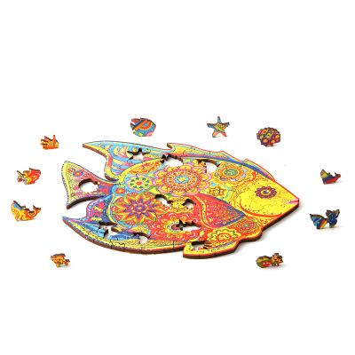 China Cartoon Toy Custom DIY Rainbow Fish Jigsaw Animal Jigsaw Creative Wooden Handmade Toy for sale