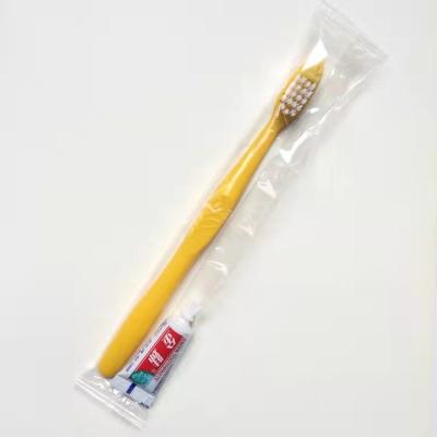 China Environmental Disposable Toothbrush Toothpaste Kit for sale