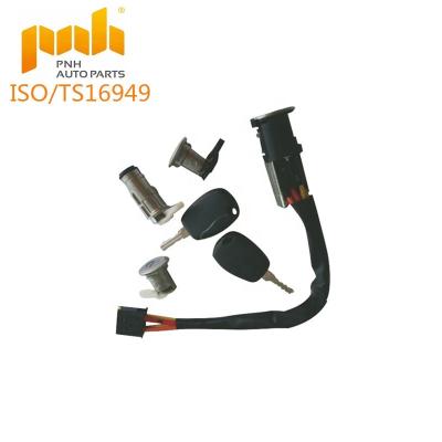 China PNH Auto Ignition Switch For Renault Logan Sandero Duster 806014108R Normal Size 487004353R 90506887 for sale