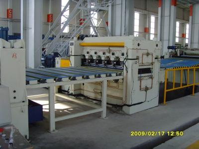 China 500Mpa Snijmachine 10000mm van de roestvrij staalrol Staalrol die Machine scheuren Te koop