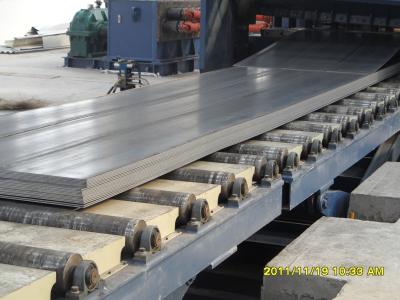 China PLC Decoiling Cnc, der Edelstahl-Trennsäge der Stahlplatten-20T schneidet zu verkaufen