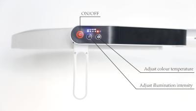 China Floor Type Led Medical Examination Lamp With Color Temperature Adjustment for sale