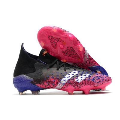 China Outdoor Trainning Football Shoes Predator Series Freak.1 Football Knitted High Heels Mens Solid ENTERPRISE GROUND CRAMPONS FG Soccer Shoes 39-45 for sale