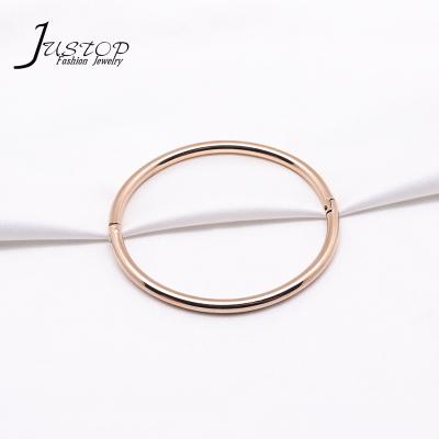 China Simple Environmental Friendly Rose Gold Plated Clip Ellipse Style Stainless Steel Bangle Accessories for sale