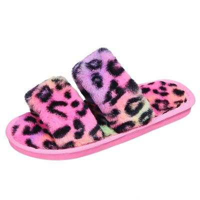 China Hot Breathable Fashion Faux Fur Shoes Women Slip On Fuzzy Slippers Winter Women House Flats Slippers for sale