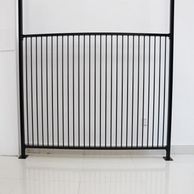 China Easily Assembled Outdoor Aluminum Foil Fence Warm Privacy Barrier Panels For Swimming Pool Pool Fence for sale