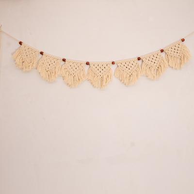 China Modern Wholesale Macrame Knitted Cotton Wall Hanging Macrame Decor For Home Decor for sale