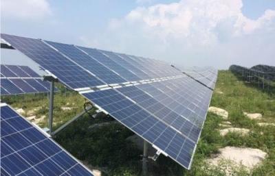 Cina 1mw sul sistema fotovoltaico 3kw del pannello solare di griglia fuori dalla griglia PV in vendita