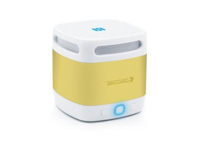 China Portable Mini 3W NFC Boombox Wireless Bluetooth Speaker With Voice Broadcast Yellow Red for sale