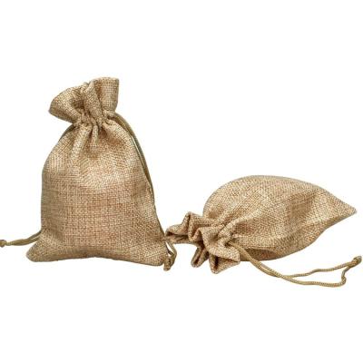 China Recyclable Custom Burlap Bags with Drawstring Gift Bags Jewelry Pouches for Wedding Party and DIY Craft for sale