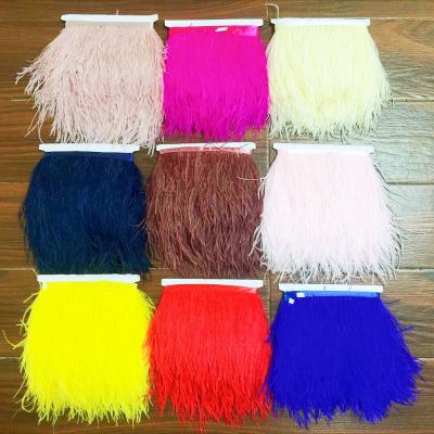 China Decorations Customized Colors Ostrich Feather Sizes And Trimming for sale