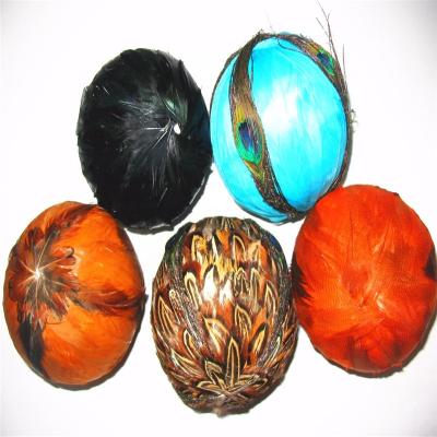 China Foam Christmas Feather Balls For Decorative Home And Retail Display Pieces for sale